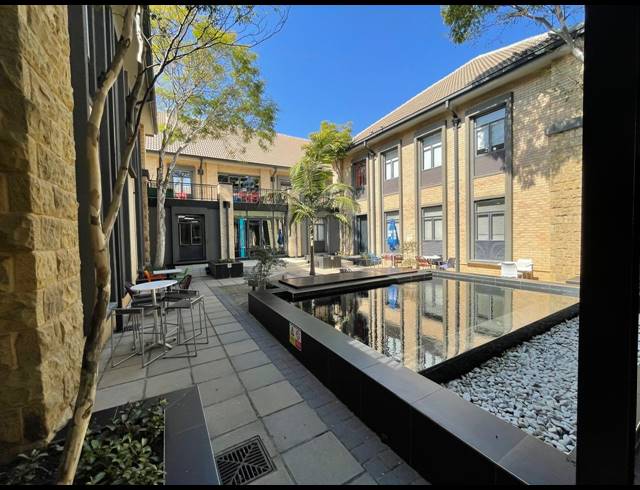 419M² OFFICE TO LET IN BRYANSTON